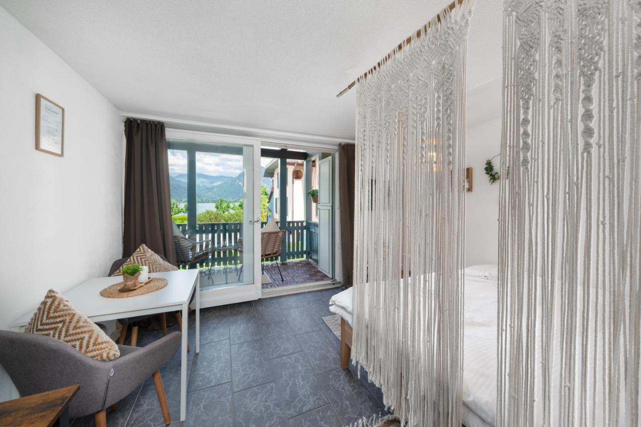 "Boho Oase" With Lake View And Pool Därligen エクステリア 写真